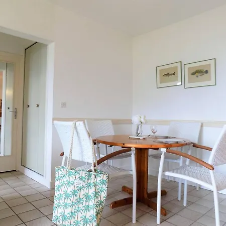 - Du Chay - En Rez-de-jardin Avec Apercu Royan