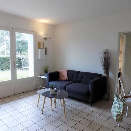 - Du Chay - En Rez-de-jardin Avec Apercu Apartment Royan