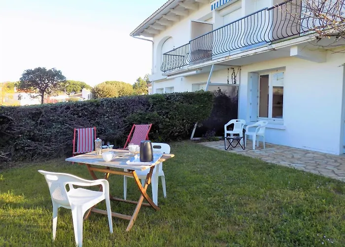 - Du Chay - En Rez-de-jardin Avec Apercu Royan